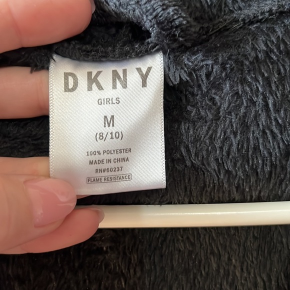 Girls DKNY!!! Plush Robe 8-10!! NWOT !! Black with silver writing!! - Picture 3 of 7